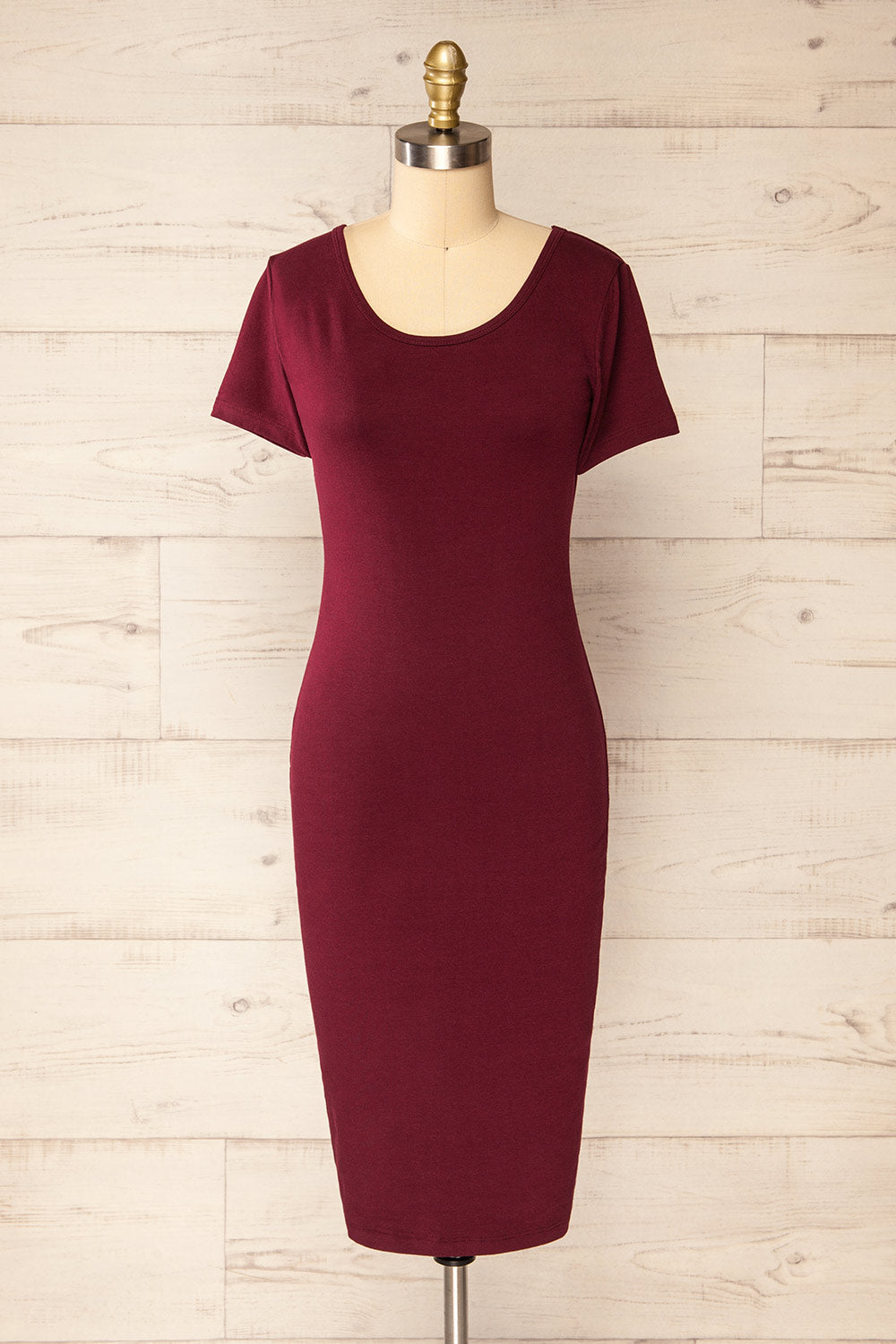 Athens Burgundy Short Sleeve Fitted Midi Dress | La petite garçonne front view
