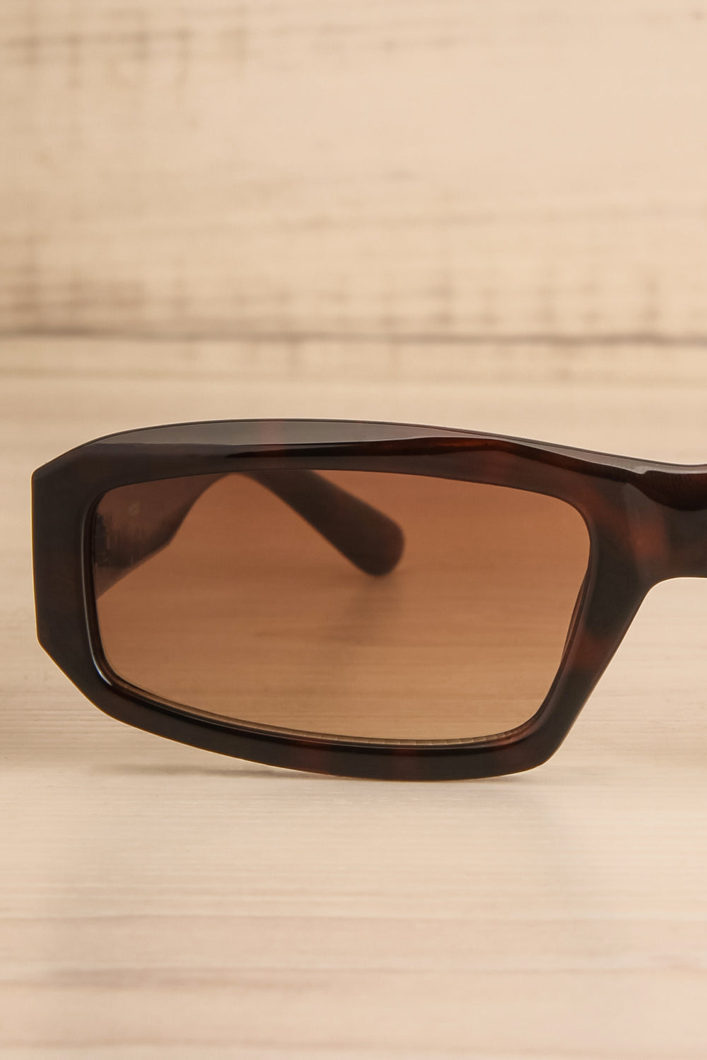 Atul Brown Tortoise Shell Rectangular Sunglasses | La petite garçonne front close-up