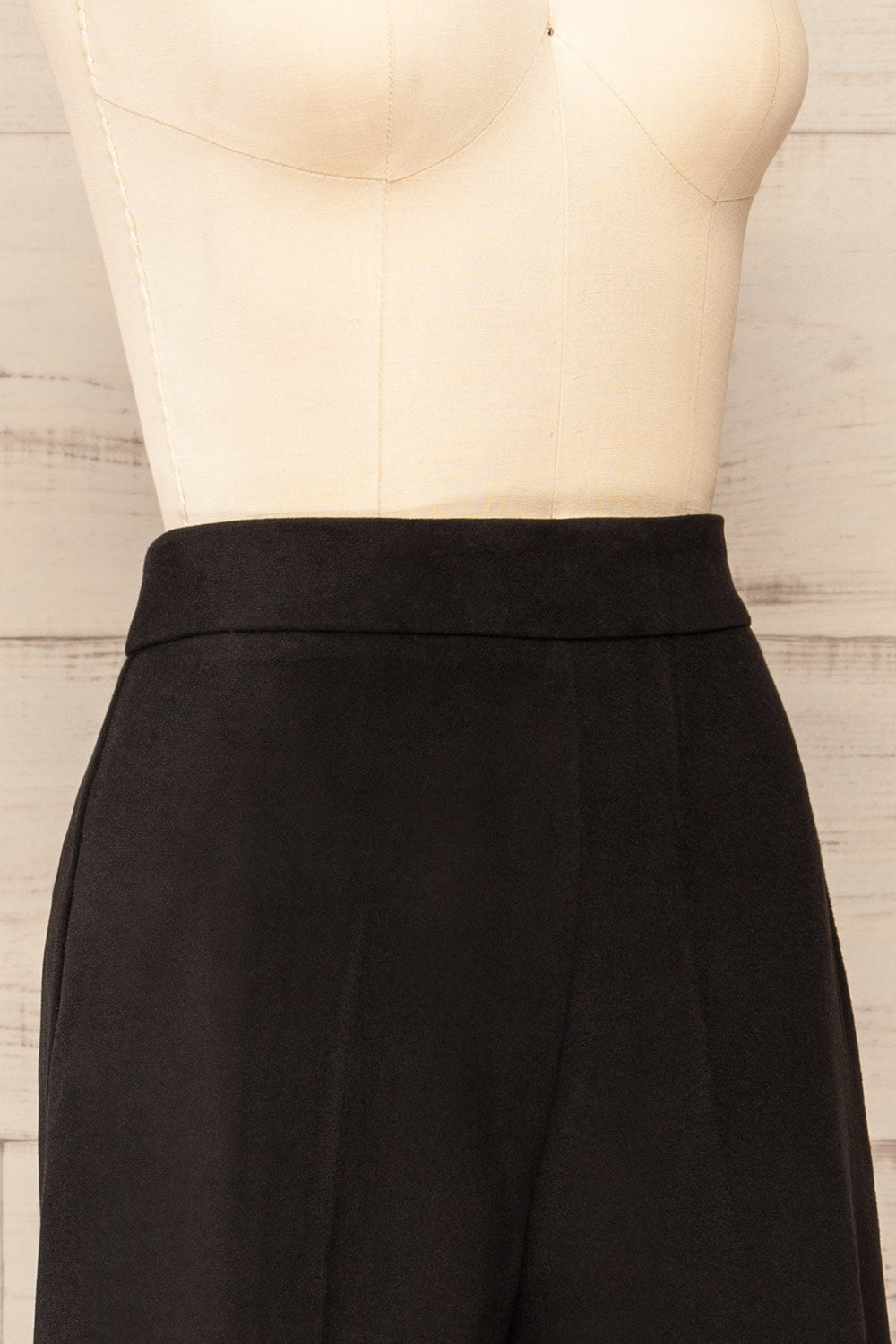 Auckland Black Felt Wide-Leg Pants | La petite garçonne side close-up