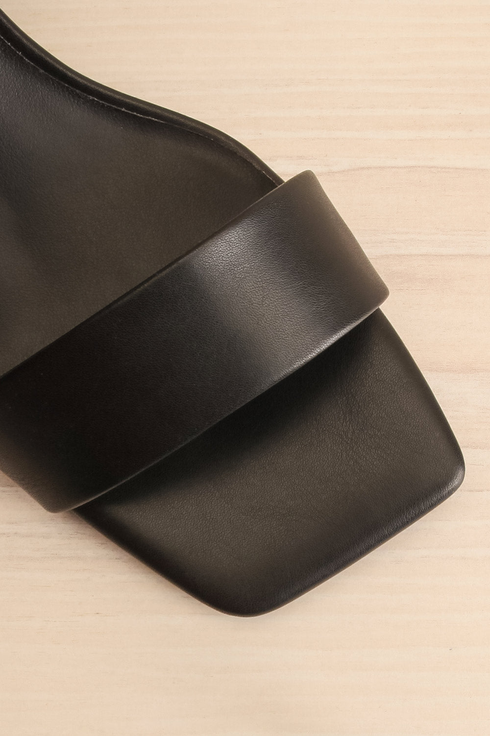 Aylmer Black Strappy Heeled Sandals | La petite garçonne flat