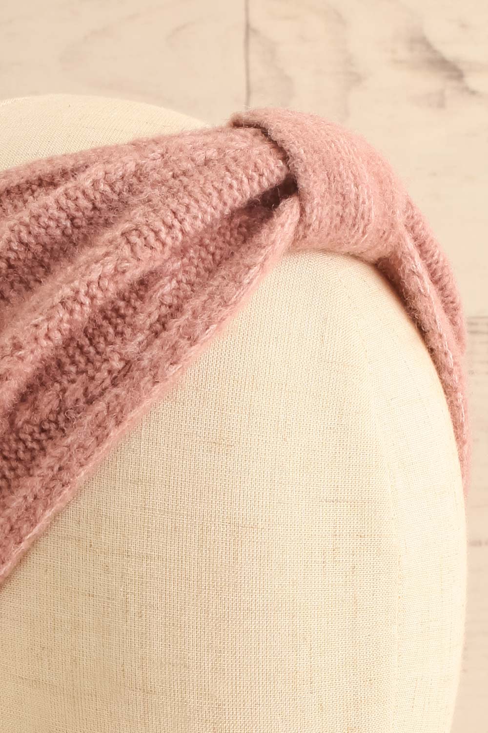 Apluwai Heeled Mary Jane Shoes | La petite garçonne front close-up