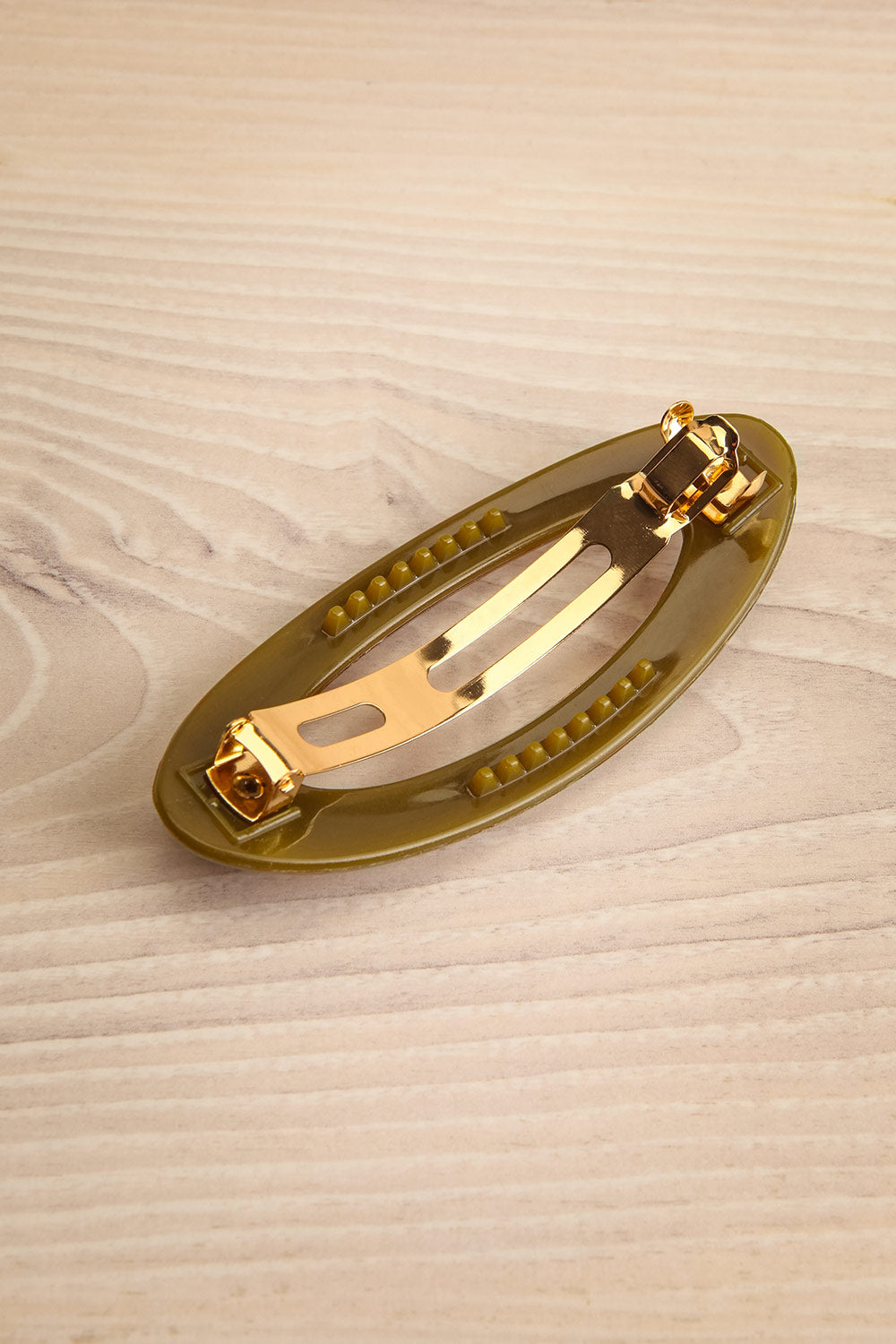 Baklava Green Oval Hair Clip | La petite garçonne clip view