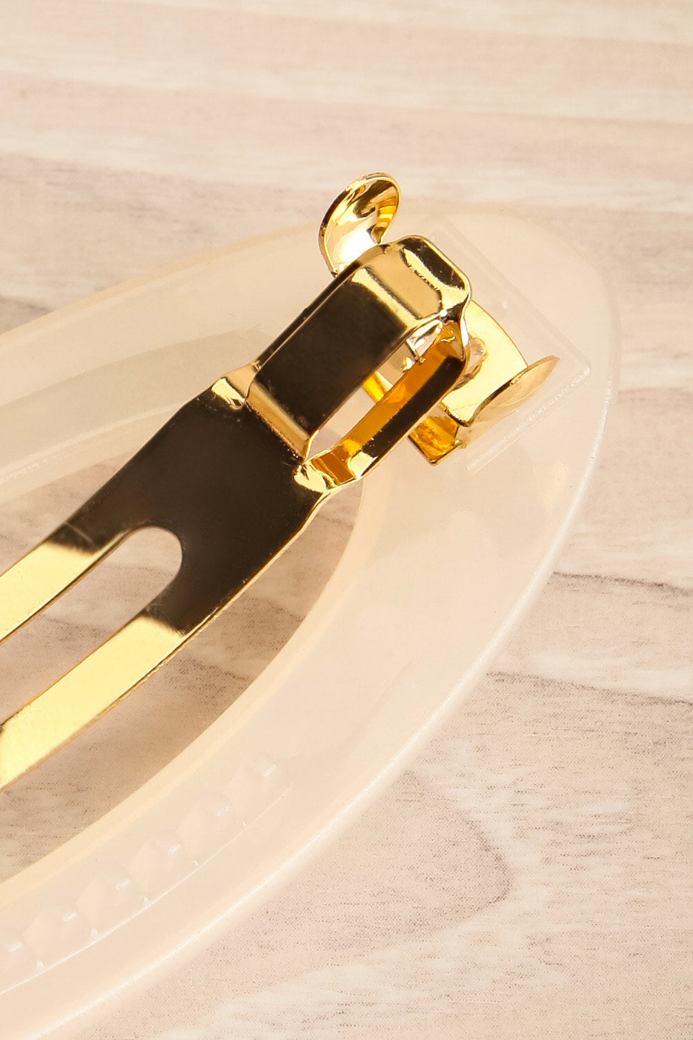 Baklava White Oval Hair Clip | La petite garçonne clip