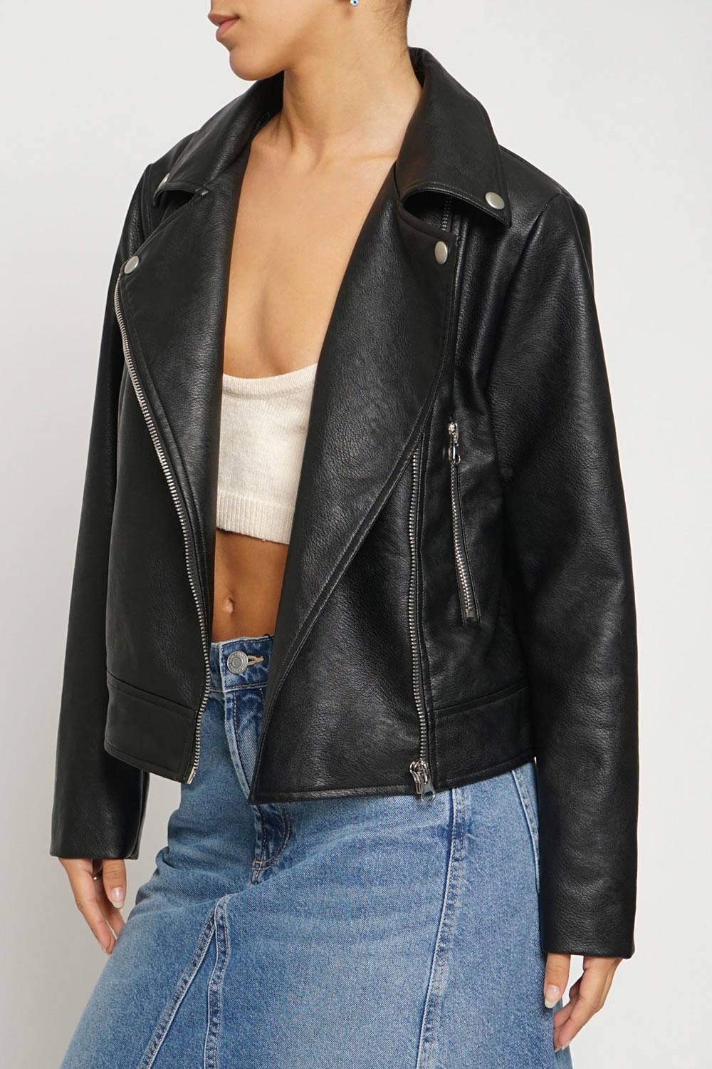 Bandipur Black Faux Leather Jacket | La petite garçonne side model