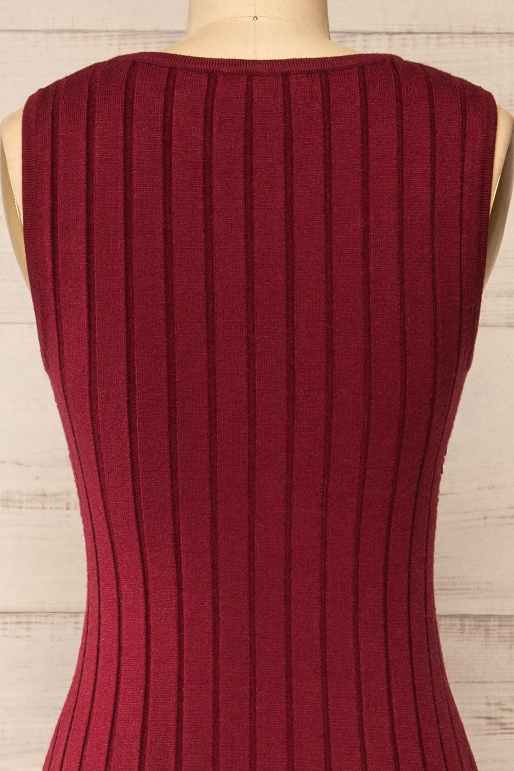 Bandung Burgundy Maxi Front Knot Dress | La petite garçonne back close-up