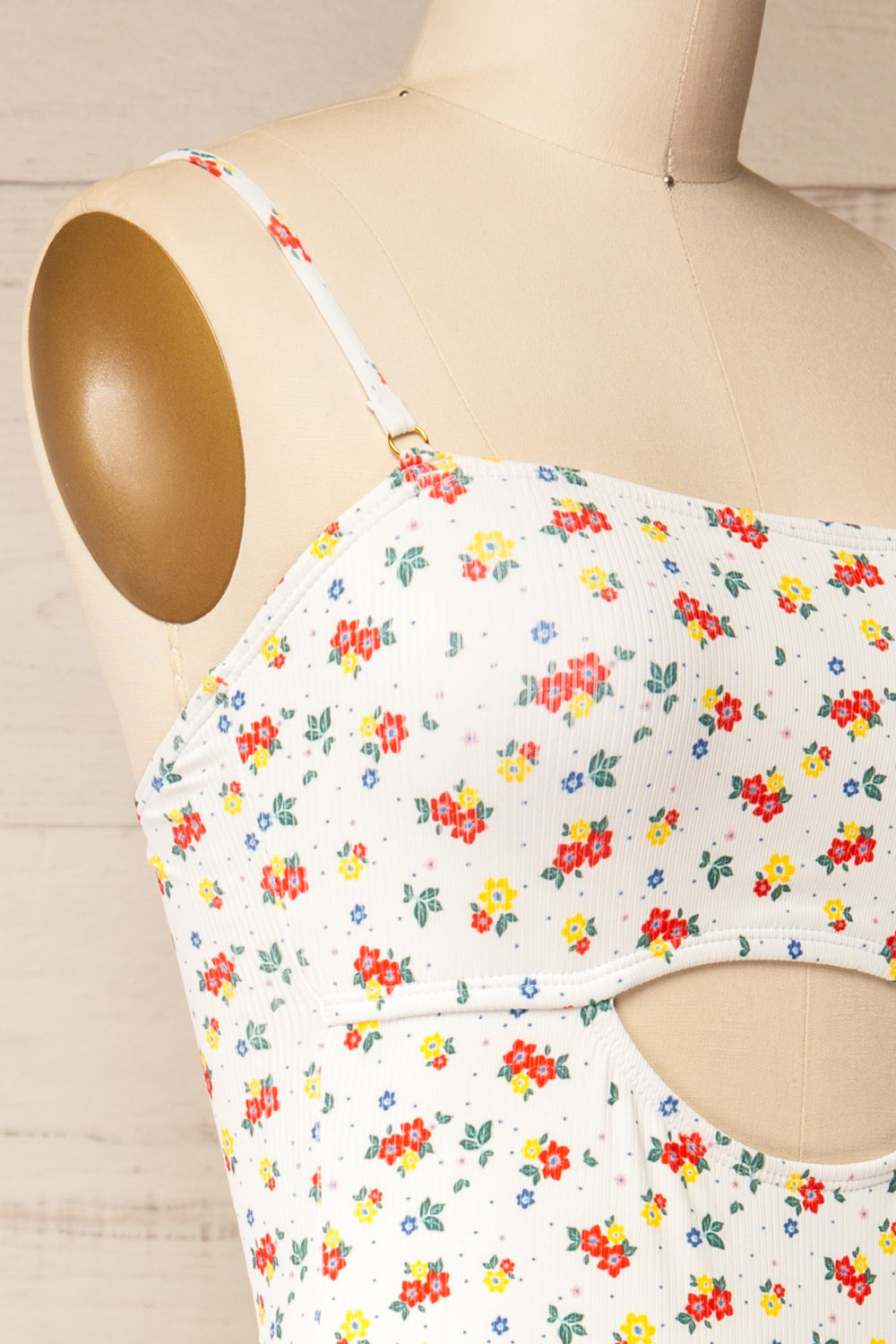 Baoding Flowers and Dots One-Piece Swimsuit | La petite garçonne side