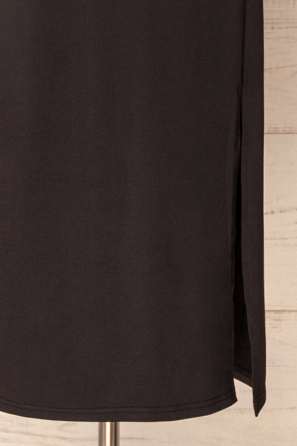 Barick Black Midi Skirt w/ Elastic Waistband | La petite garçonne bottom