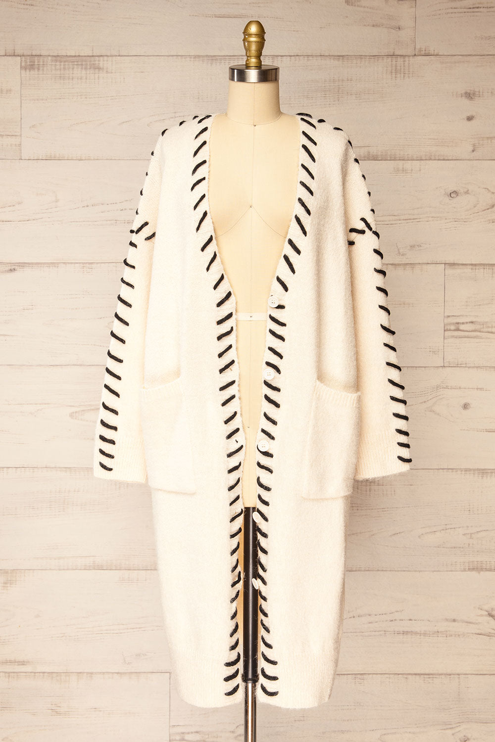 Barnsley Oversized White Knit Cardigan w/ Pockets | La petite garçonne open view
