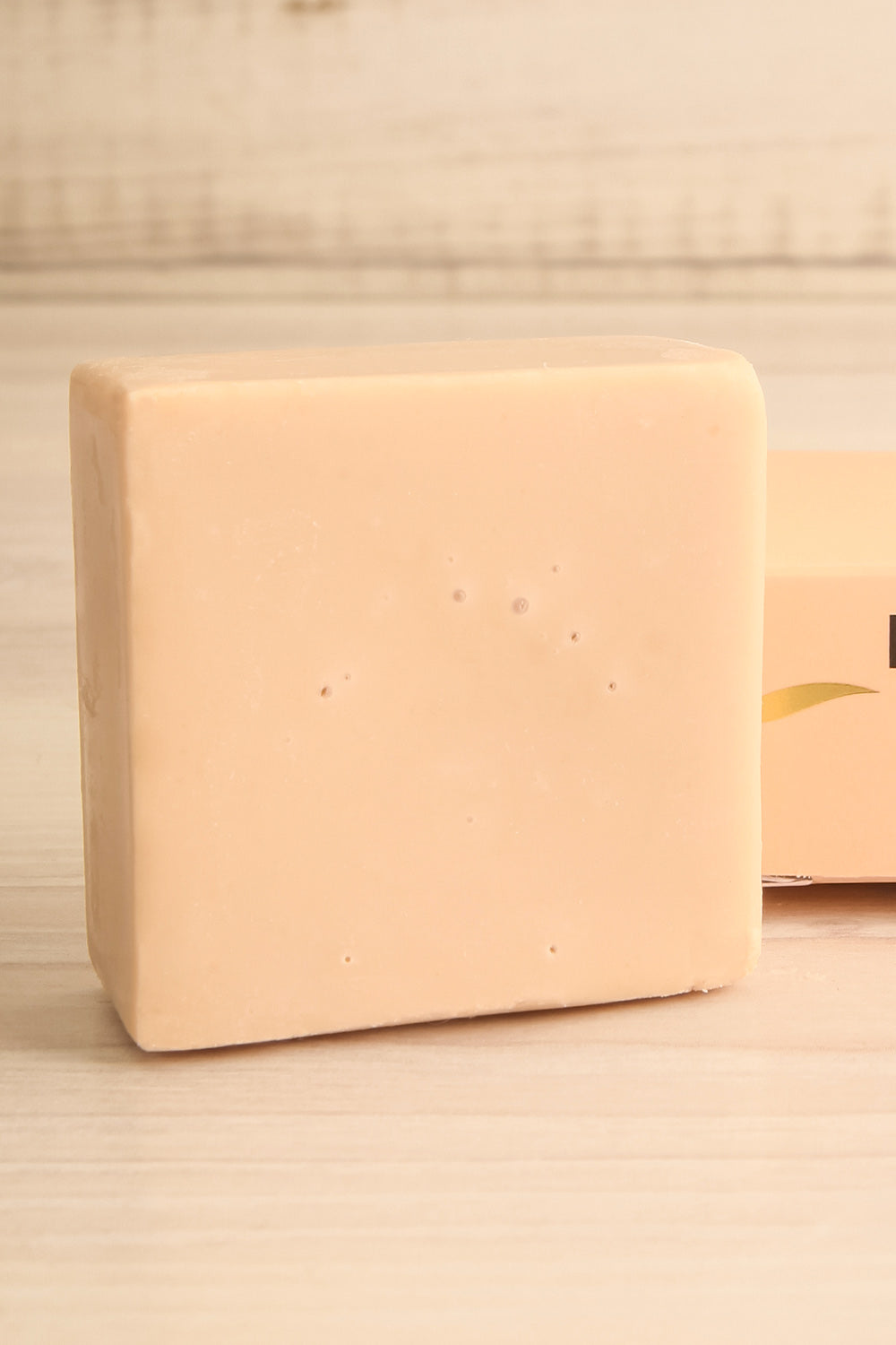 Makeup Remover Bar BKIND | Maison garçonne close-up