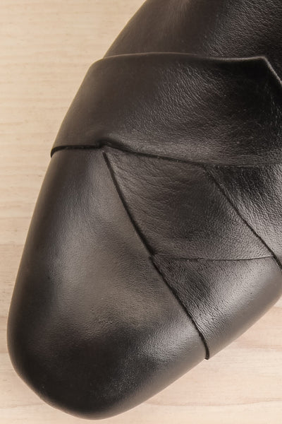 Baru Black Leather Loafers | La petite garçonne flat close-up