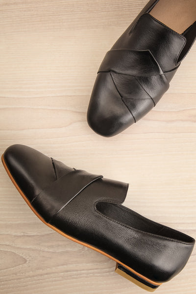 Baru Black Leather Loafers | La petite garçonne flat view