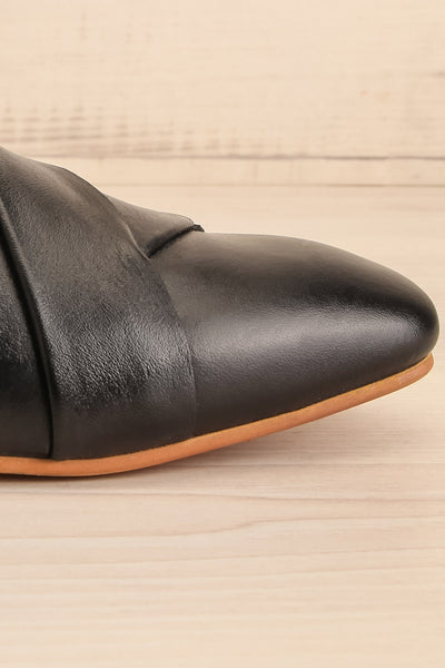 Baru Black Leather Loafers | La petite garçonne side front close-up