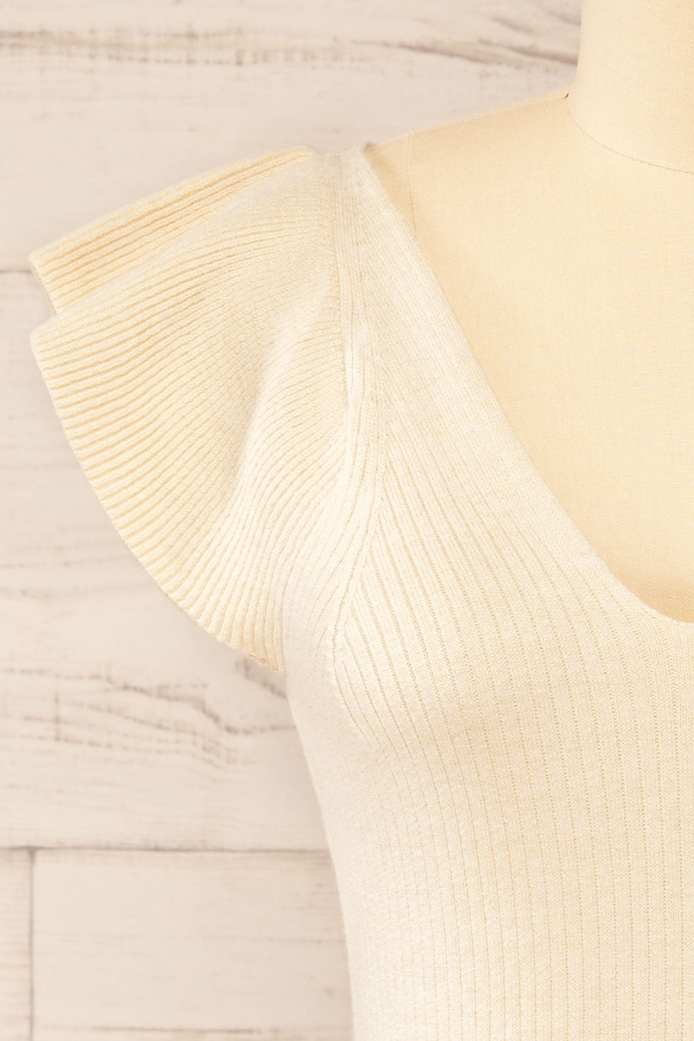 Basrah Beige Knitted V-Neck Top | La petite garçonne front