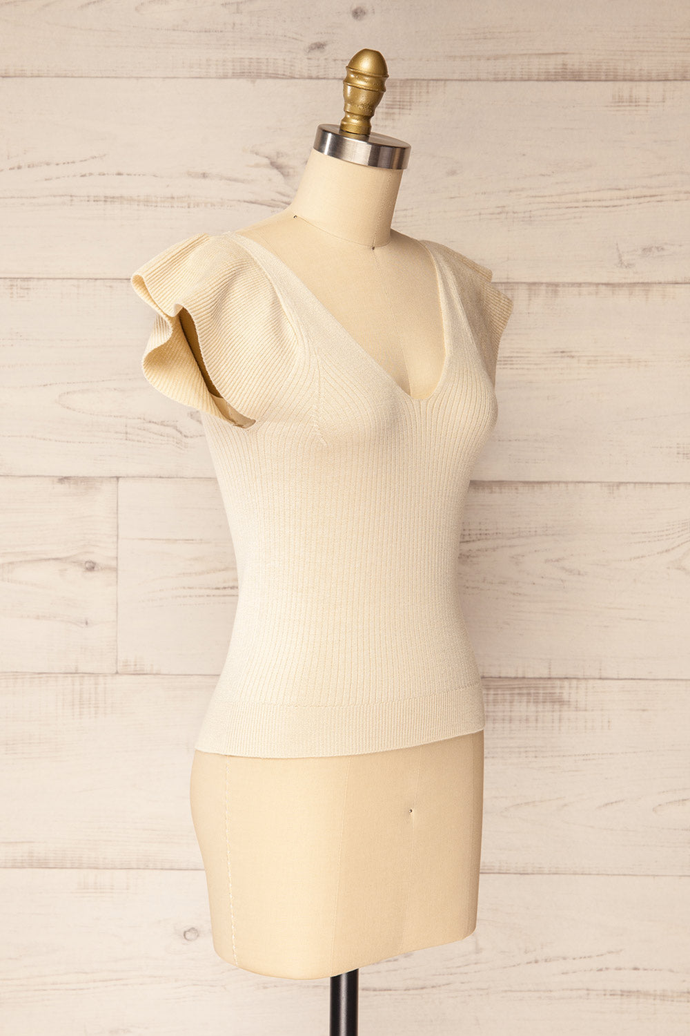 Basrah Beige Knitted V-Neck Top | La petite garçonne side view
