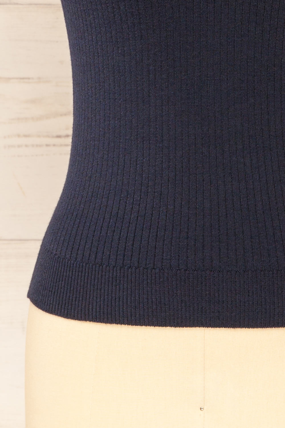 Basrah Navy Knitted V-Neck Top | La petite garçonne bottom