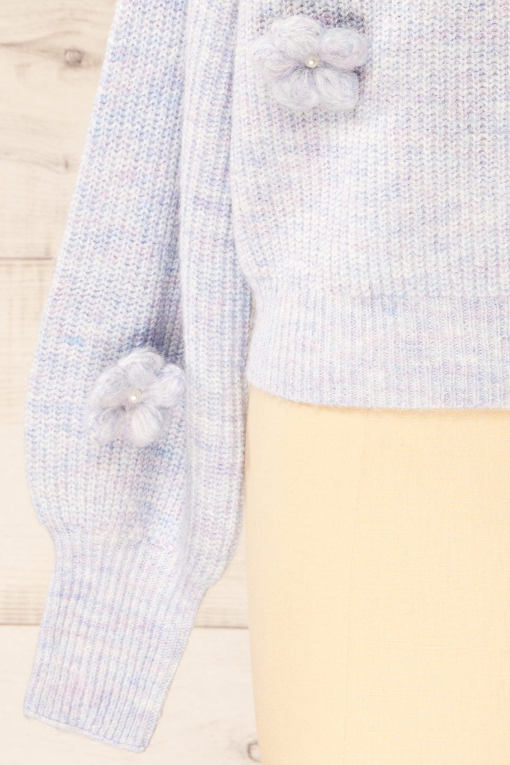 Belluno Lavender 3D Floral Sweater | La petite garçonne sleeve