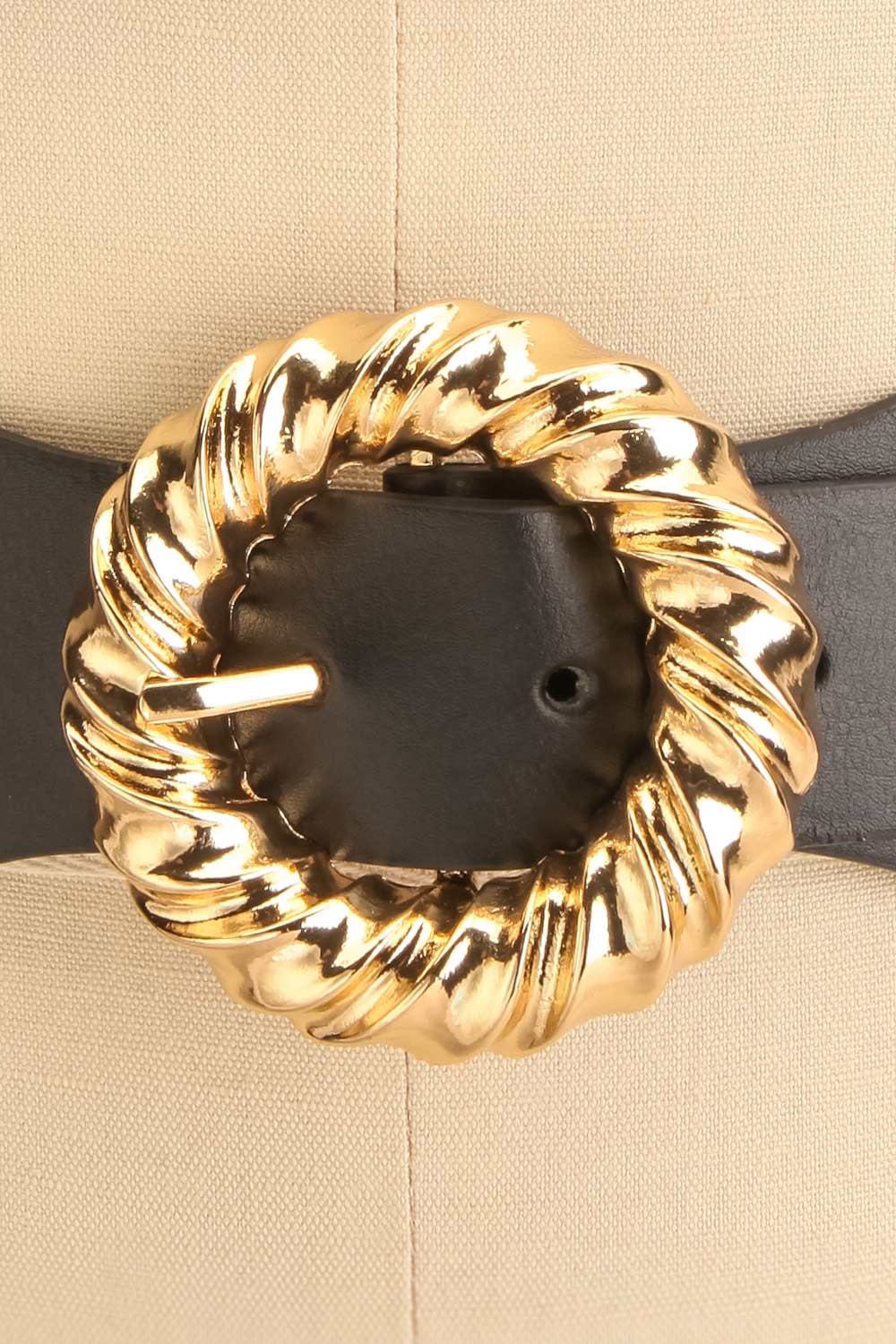 Bemaraha Black Faux Leather Elastic Belt | La petite garçonne close-up