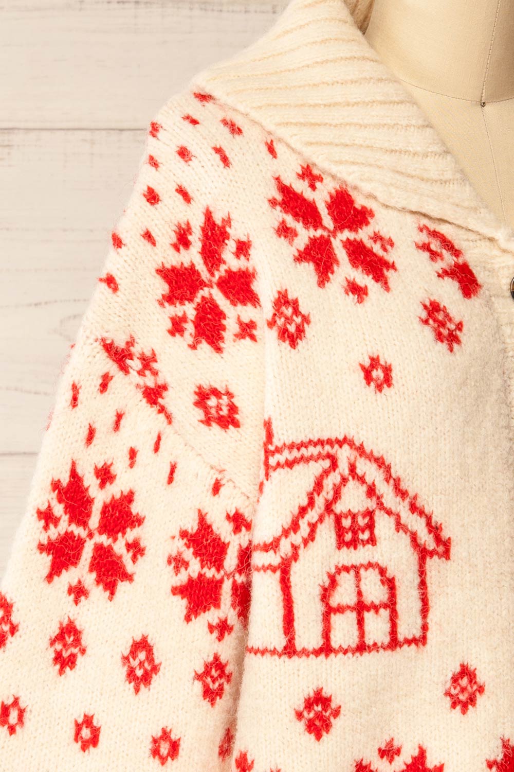 Bendigo Thick Knitted Christmas Cardigan | La petite garçonne side