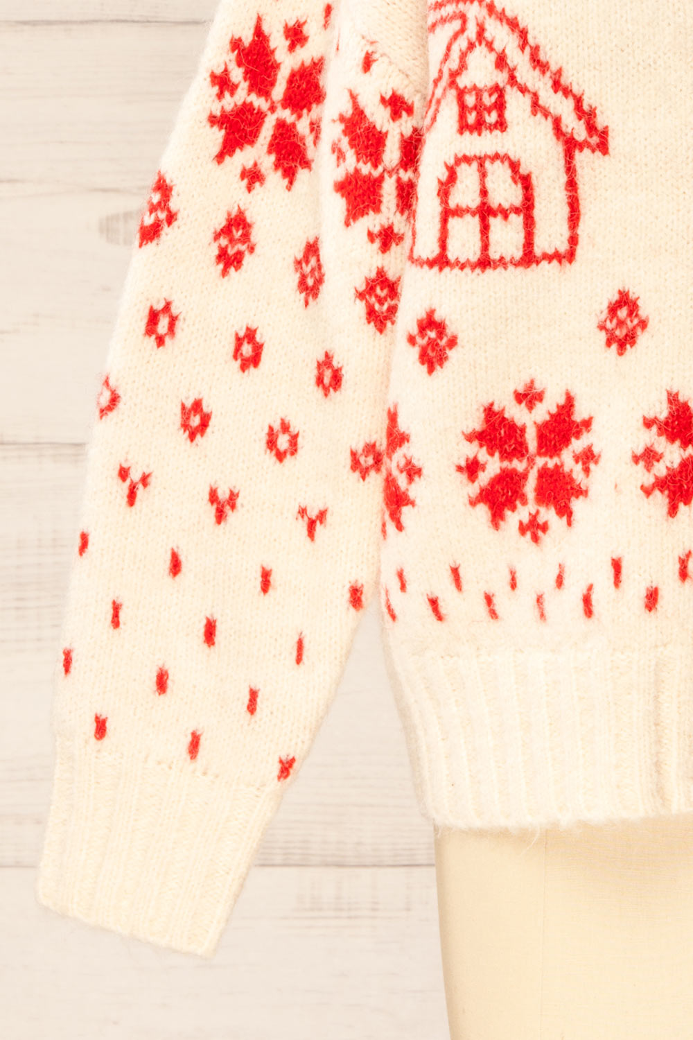 Bendigo Thick Knitted Christmas Cardigan | La petite garçonne sleeve