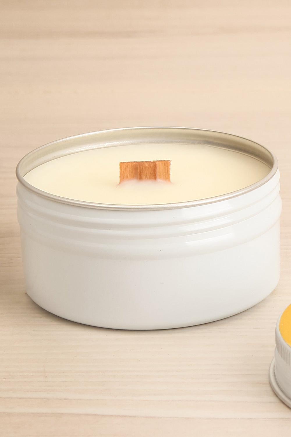 Bengal Tin Candle | Maison garçonne open close-up