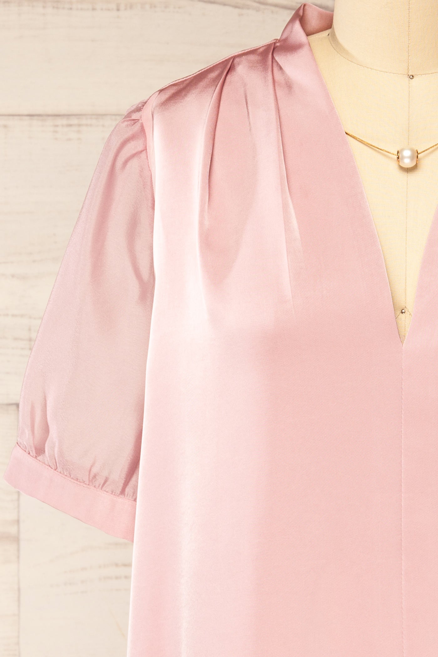 Bidar Mauve | Blouse Satinée Plissée à Encolure en V