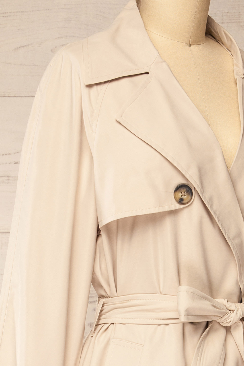Bilimora Beige Trench Coat w/ Belt | La petite garçonne side
