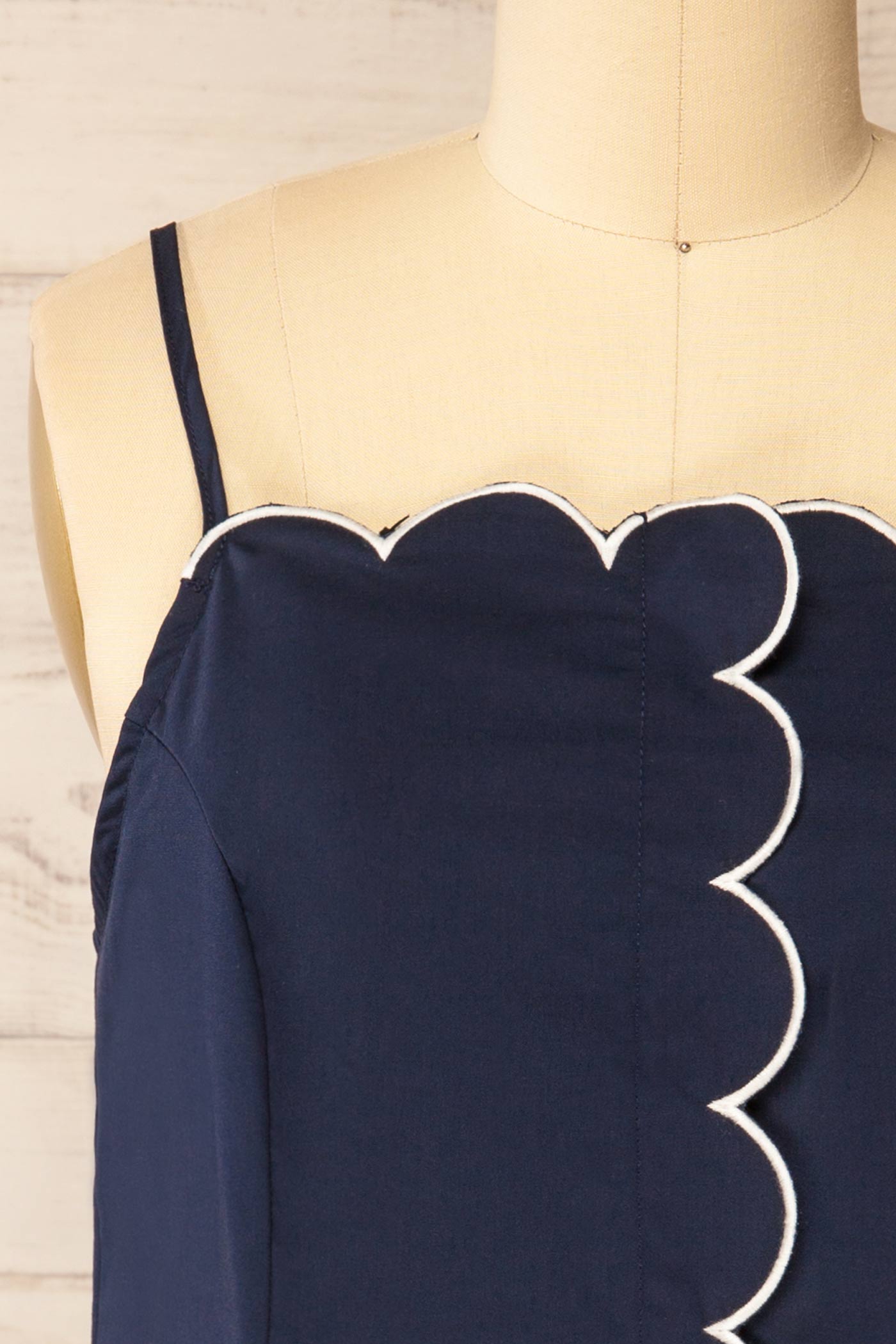 Close-up Bithur Navy Scalloped Trim Short Dress with Contrast Piping at la petite garçonne