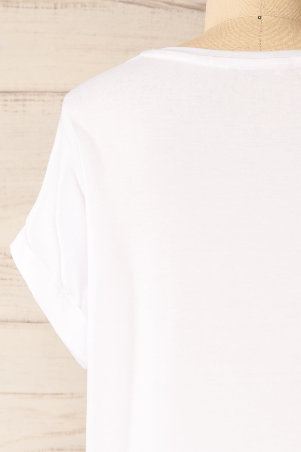 Bossugan White Round Neck T-Shirt | La petite garçonne back close-up