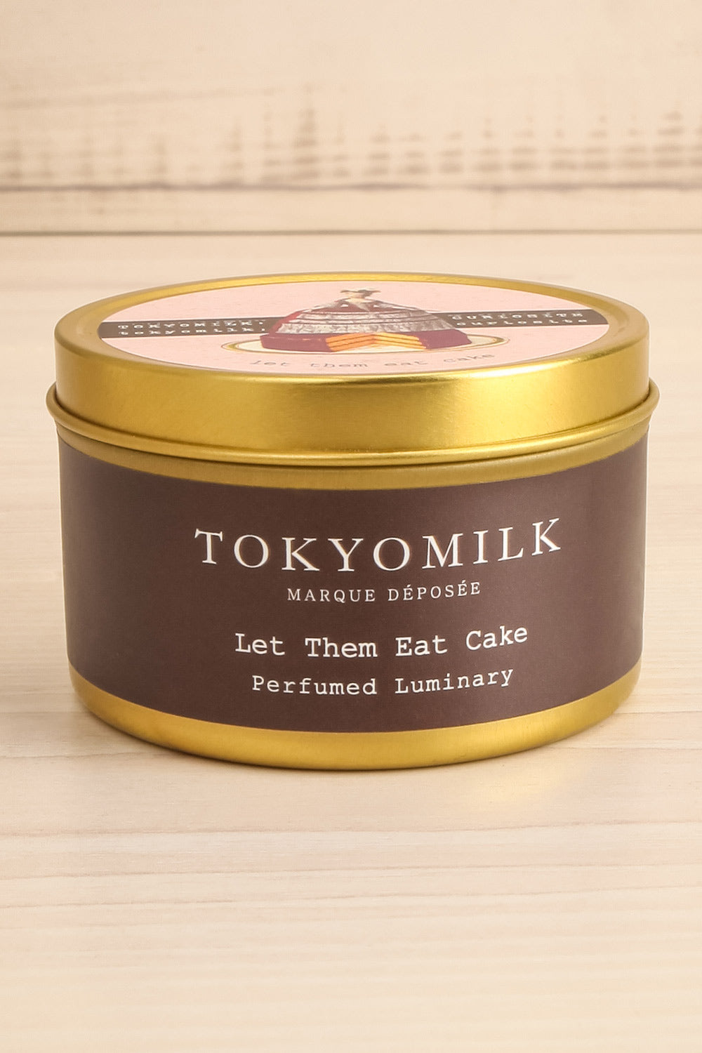 Let them Eat Cake Candle | Maison garçonne close-up