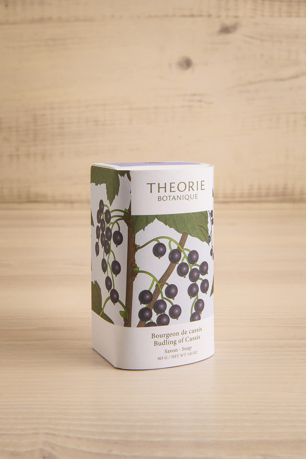 Budling of Cassis Soap by Theorie Botanique | Maison garçonne box
