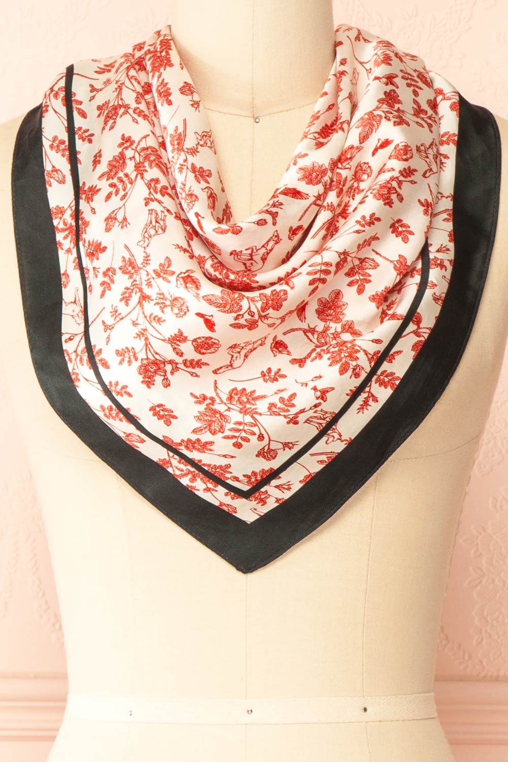Boussole Squared Scarf with Floral Pattern | Boutique 1861 middle