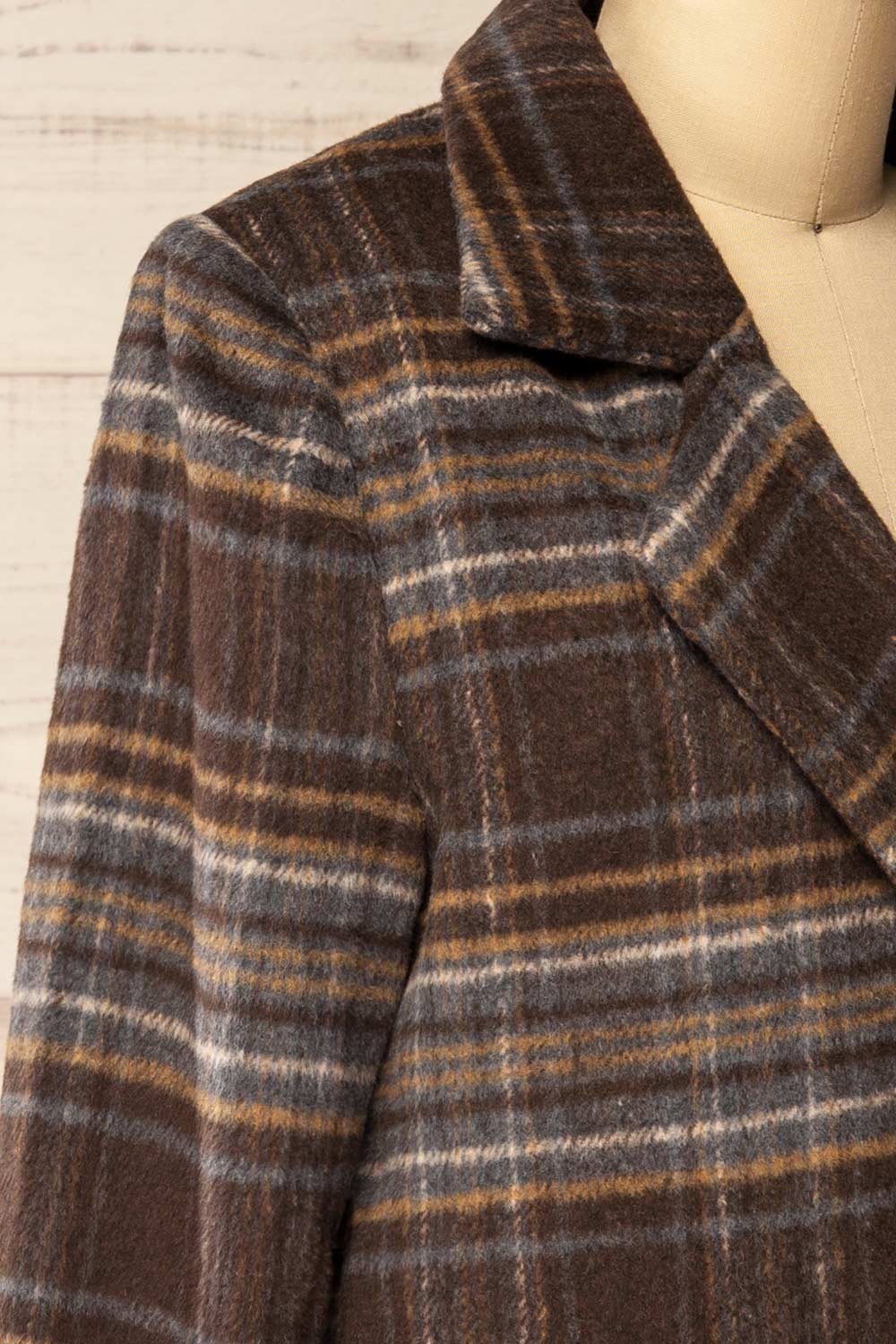 Bowen Brown Plaid Fuzzy Blazer Jacket | La petite garçonne side