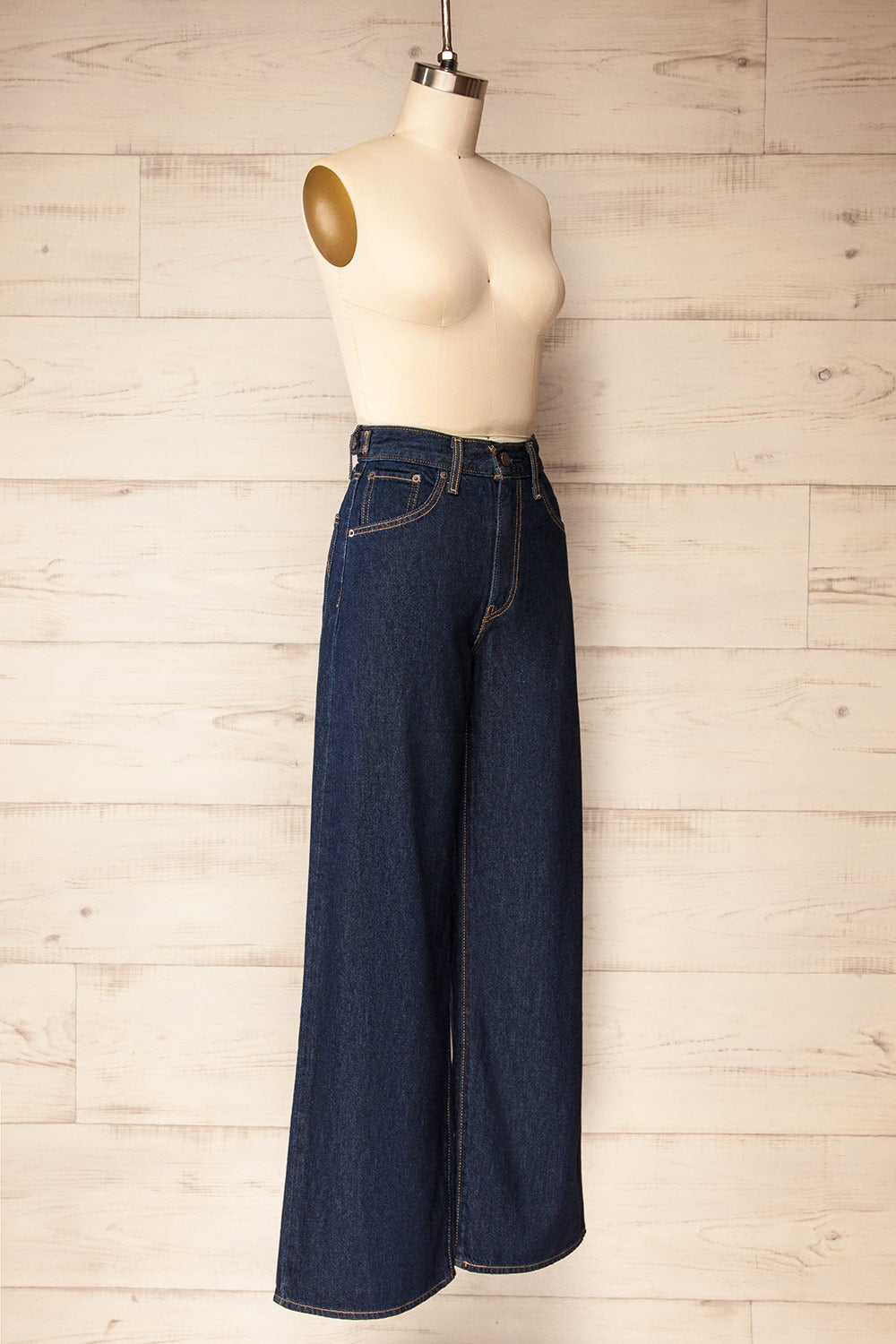 Braga Dark Wash High-Waisted Baggy Jeans | La petite garçonne side view