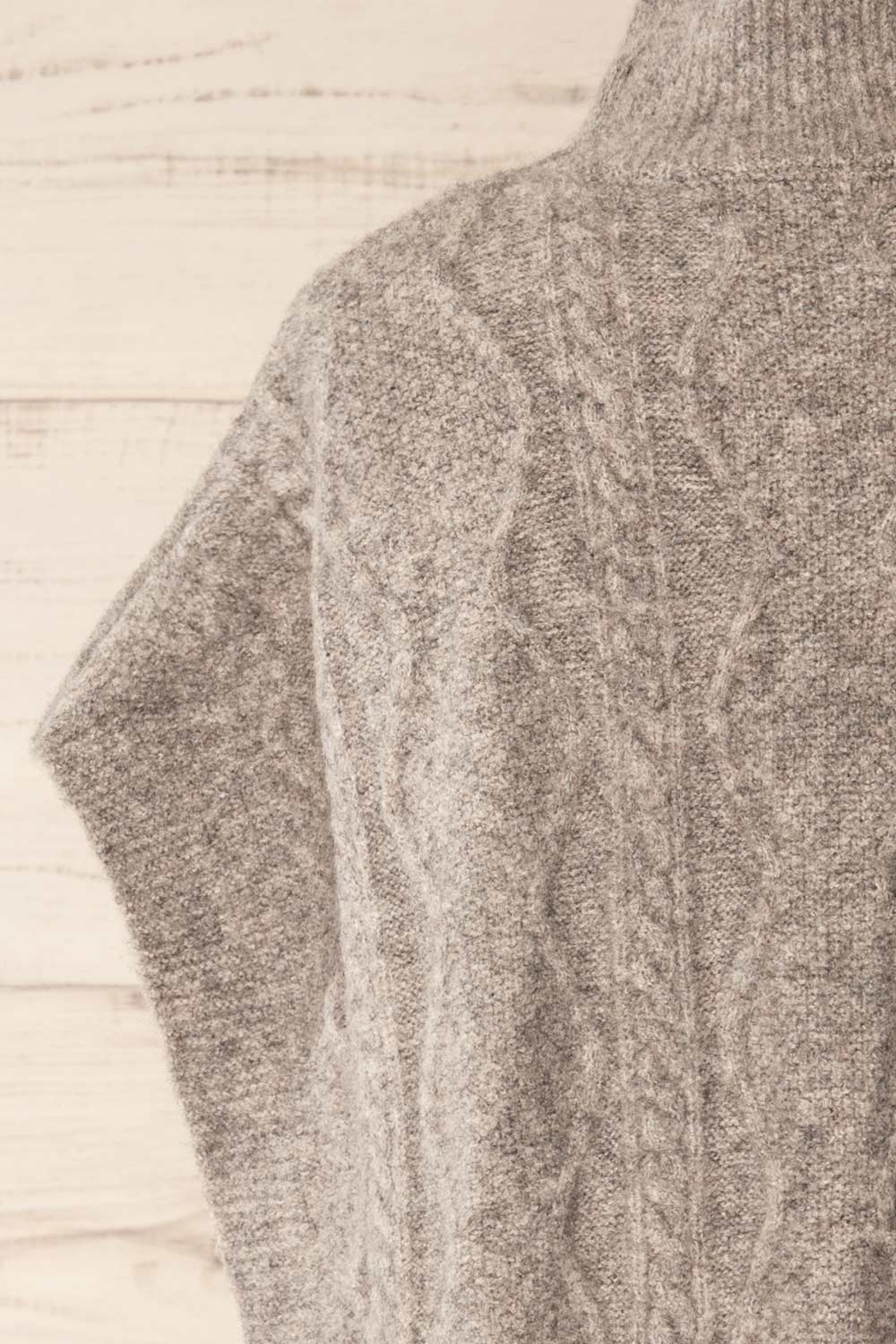 Brehat Grey Knit Poncho | La petite garçonne back
