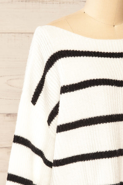 Brest Oversized White Thick Knit Striped Sweater | La petite garçonne side close-up
