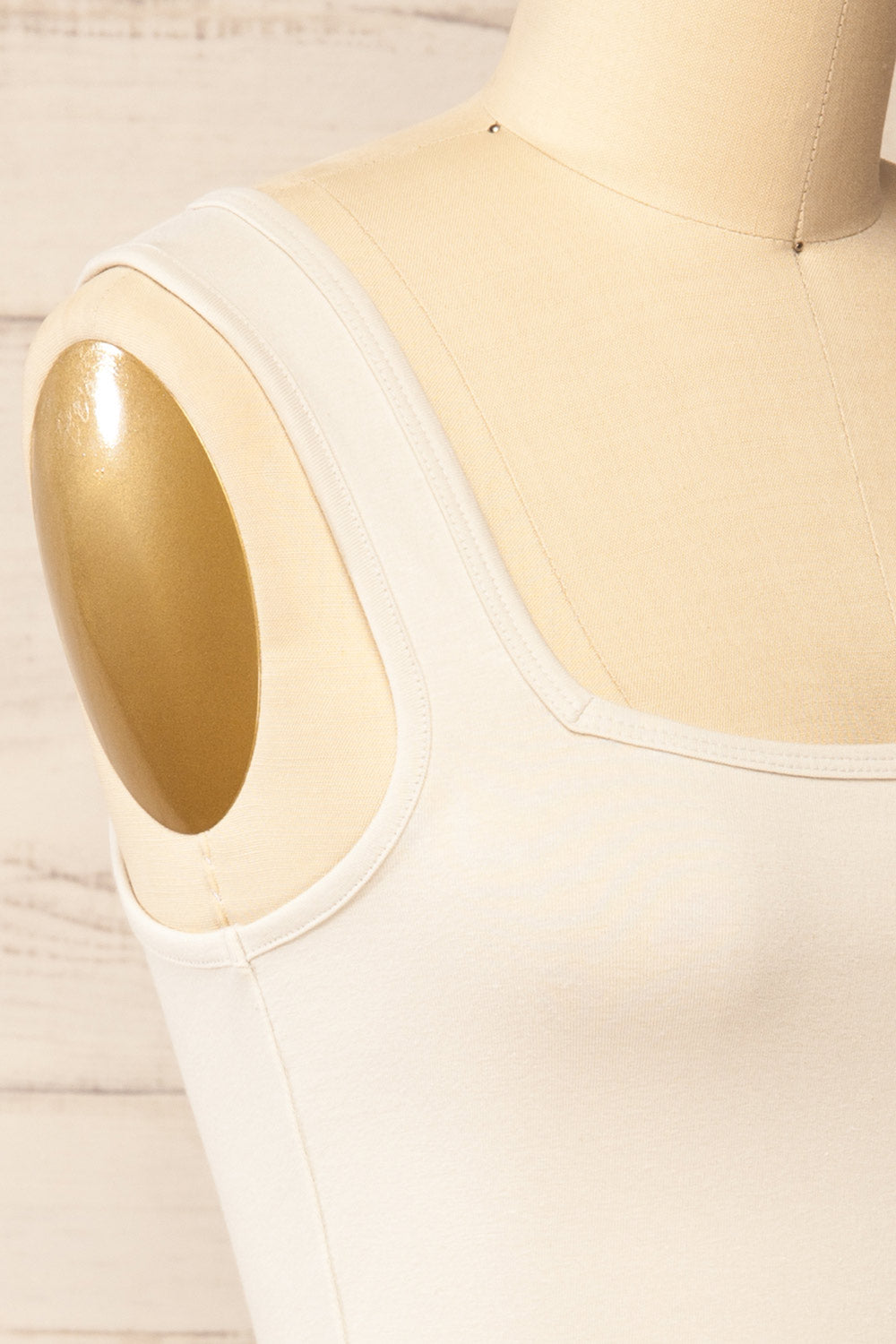 Brutus Ivory Square Neck Cropped Cami | La petite garçonne side