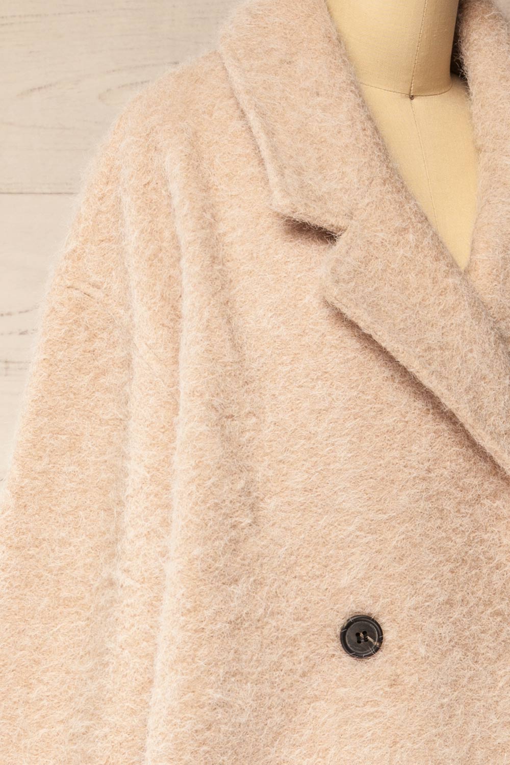 Budhanil Long Beige Fuzzy Coat | La petite garçonne side