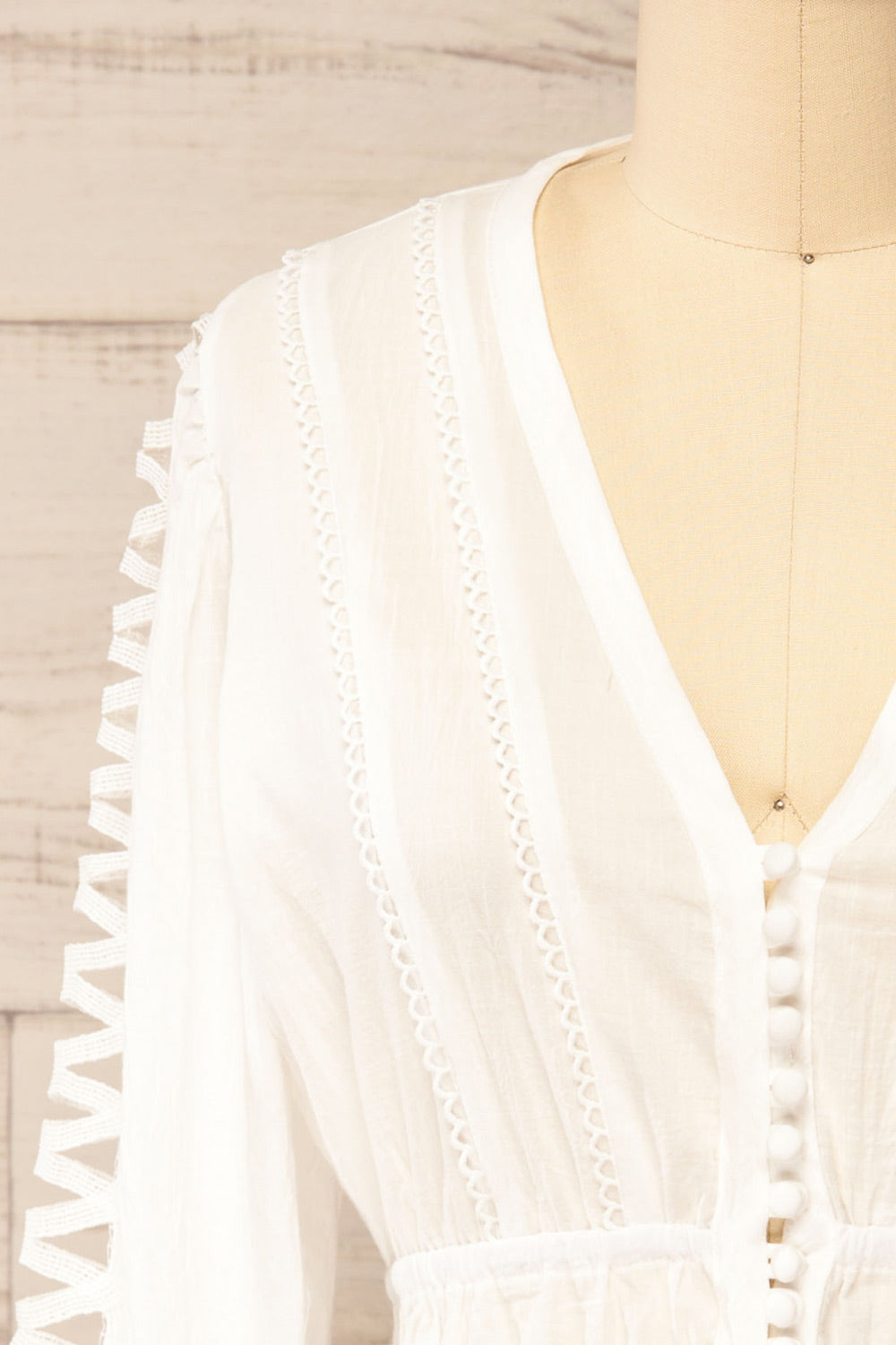 Burlington White Blouse w/ Long Sleeves | La petite garçonne front
