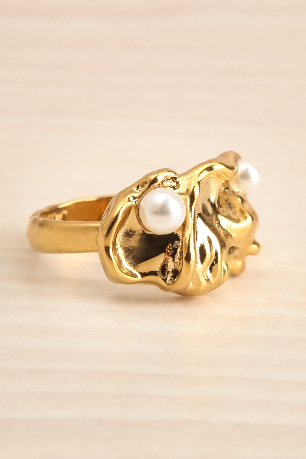 Buronoix Gold-plated Organic Ring | La petite garçonne side close-up