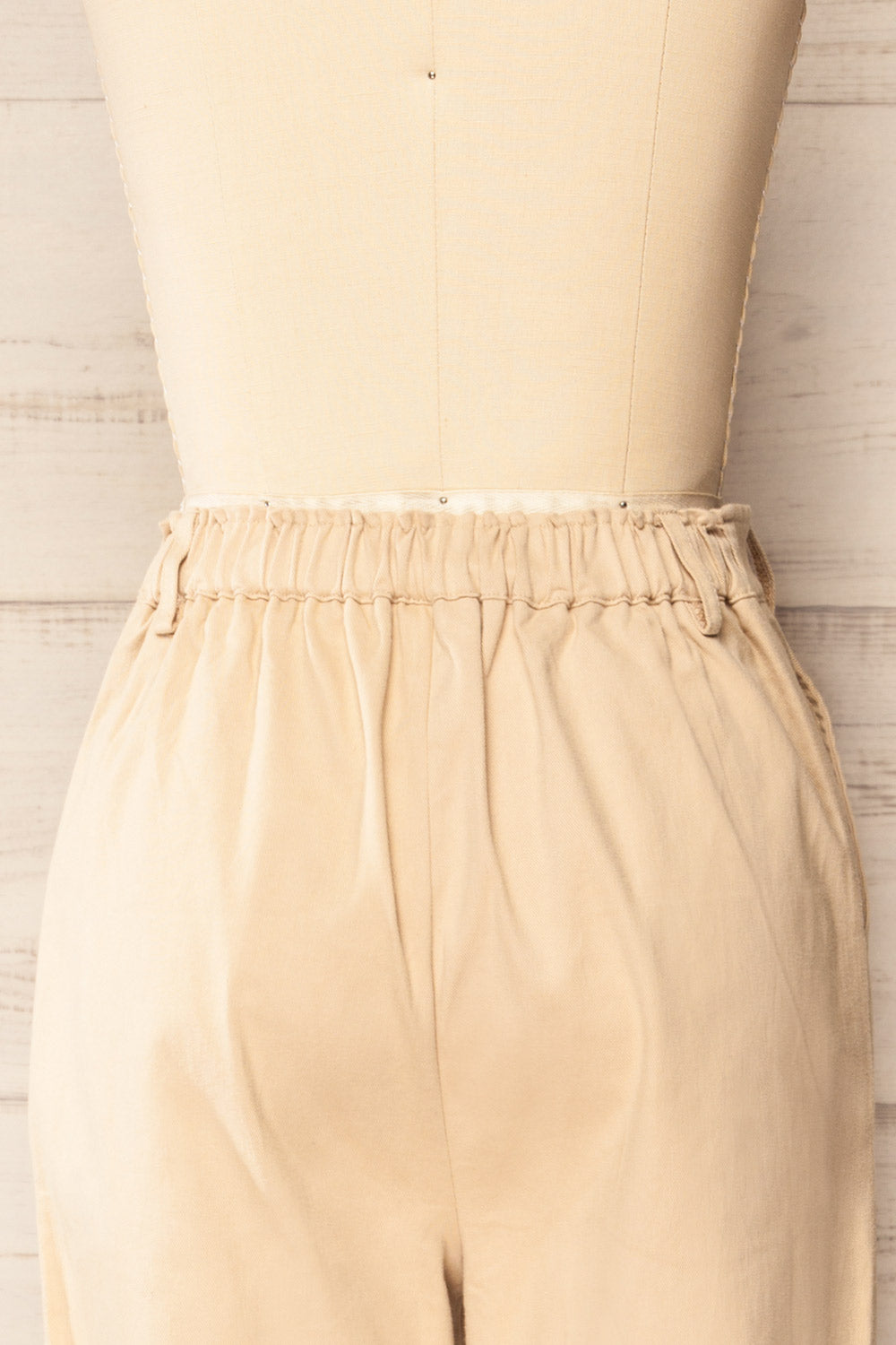 Calgary Beige High-Waisted Straight Leg Pants | La petite garçonne back close-up