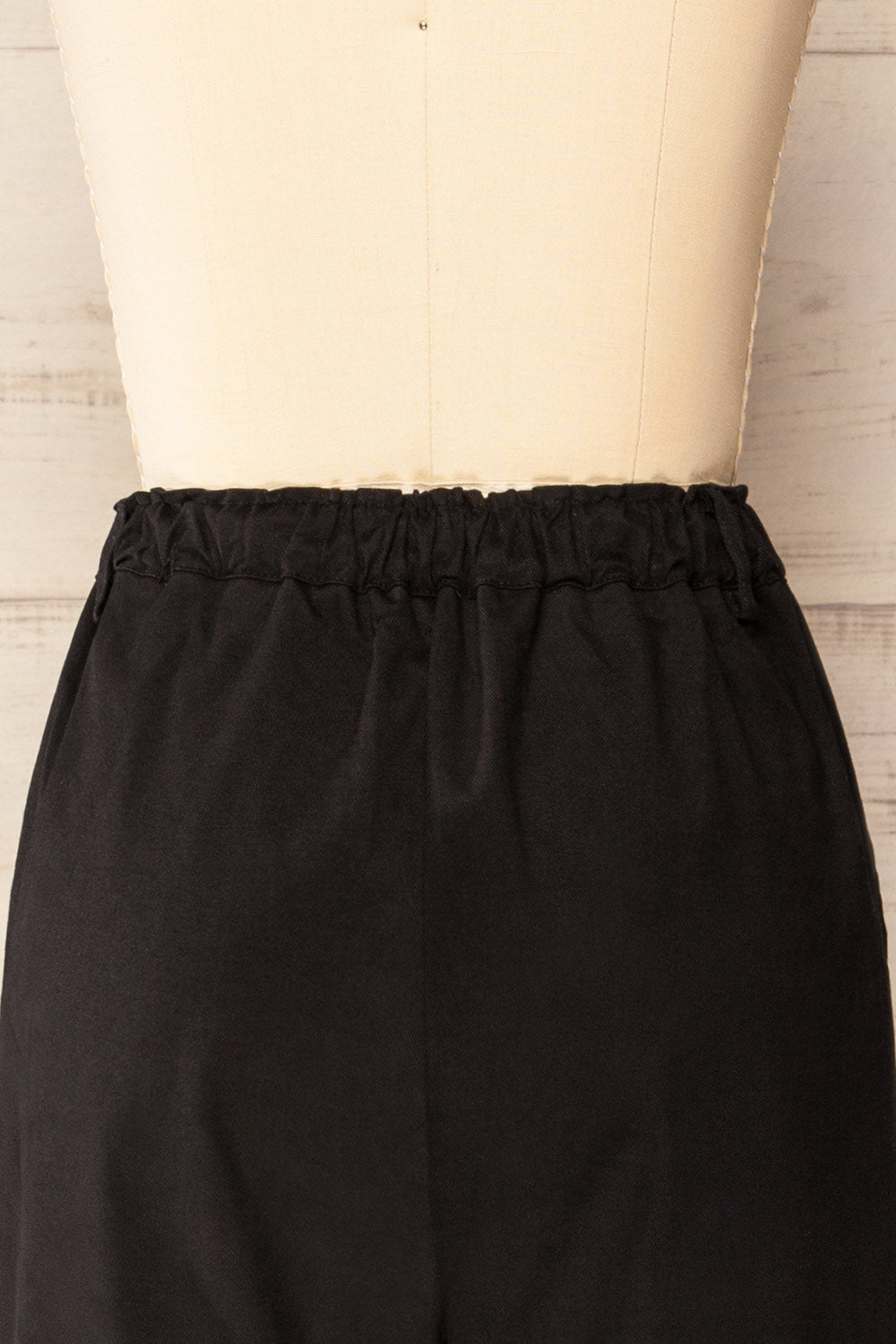 Calgary Black High-Waisted Straight Leg Pants | La petite garçonne back close-up
