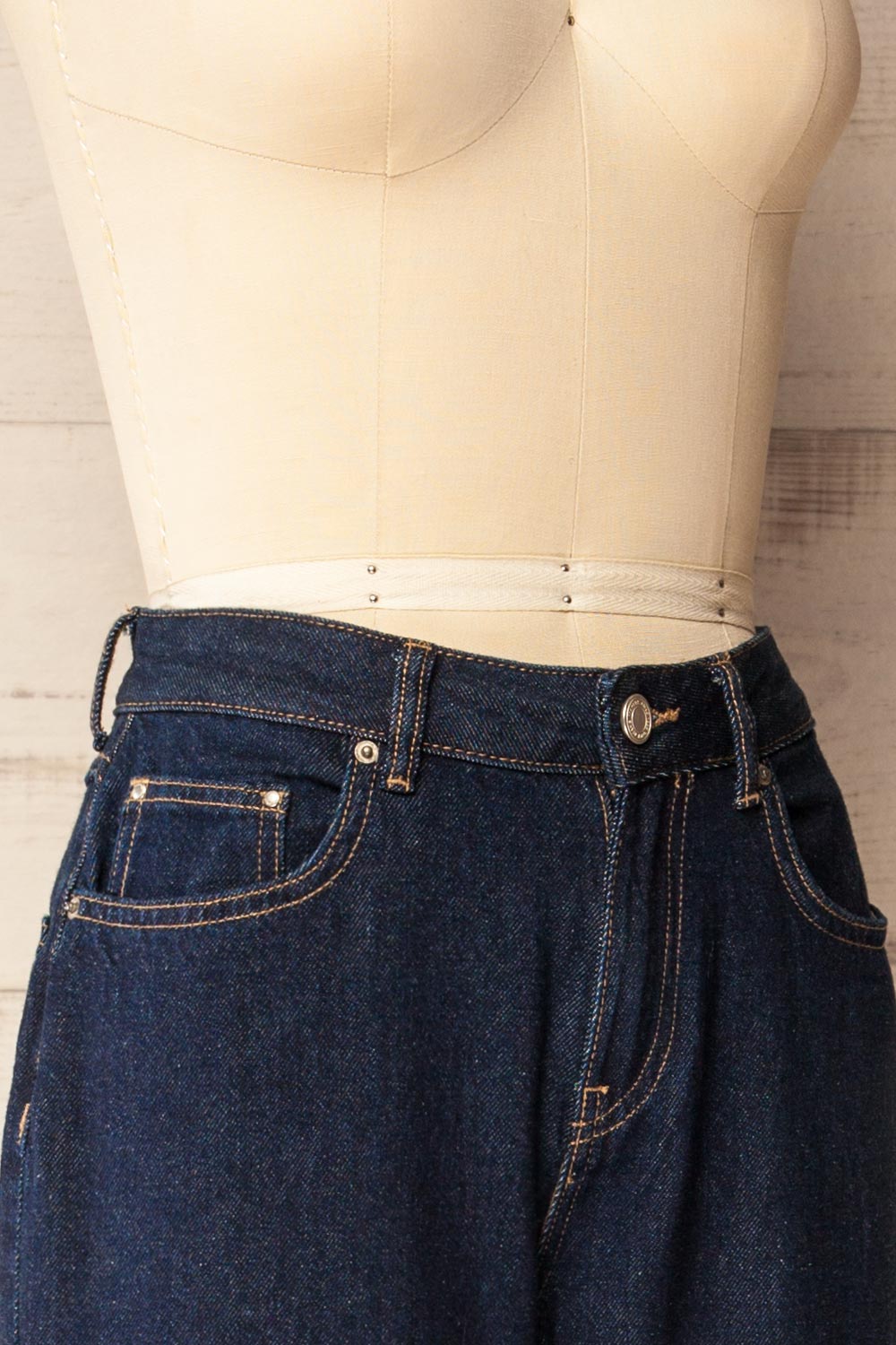 Canberra Mid-Rise Denim Pants | La petite garçonne side