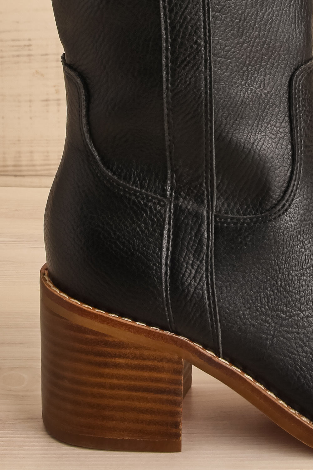 Celaya Mid-High Heeled Boots | La petite garçonne heel
