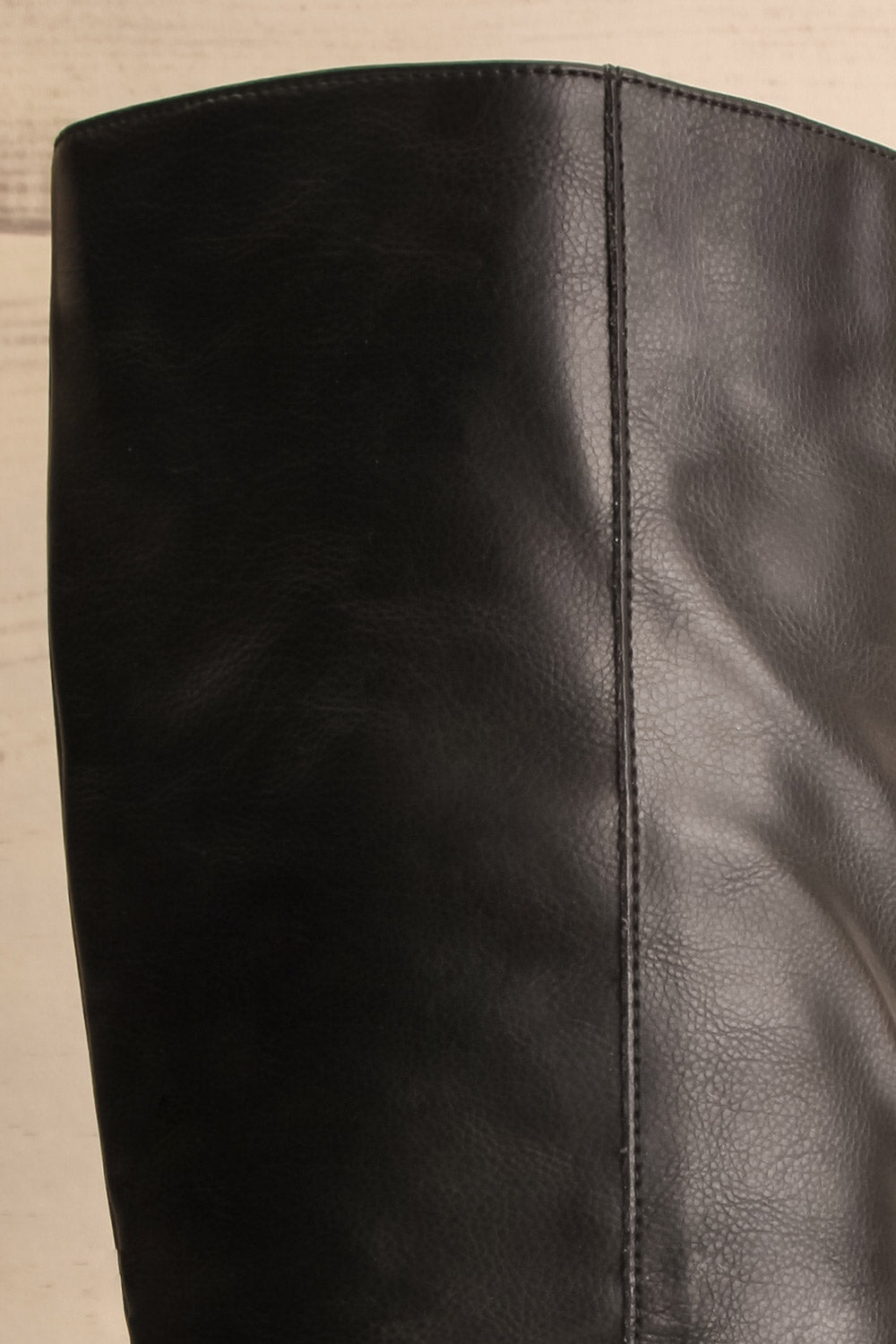 Chagford Mid-High Heeled Boots | La petite garçonne texture