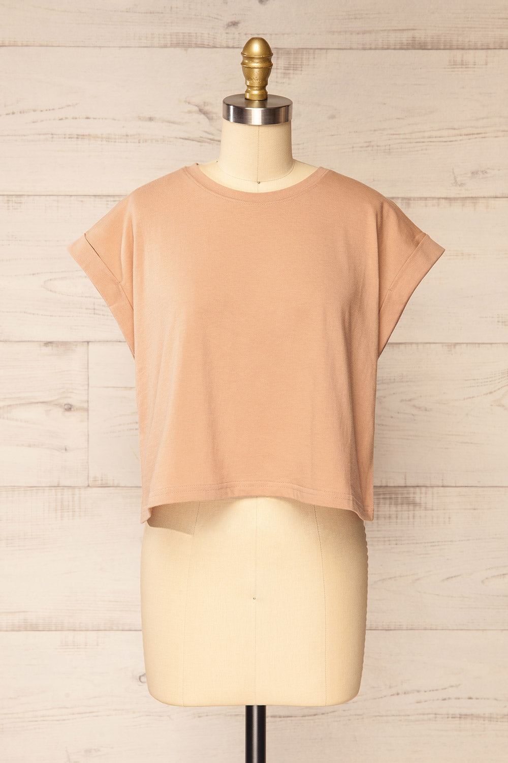 Cheddington Beige Cropped T-Shirt | La petite garçonne front view