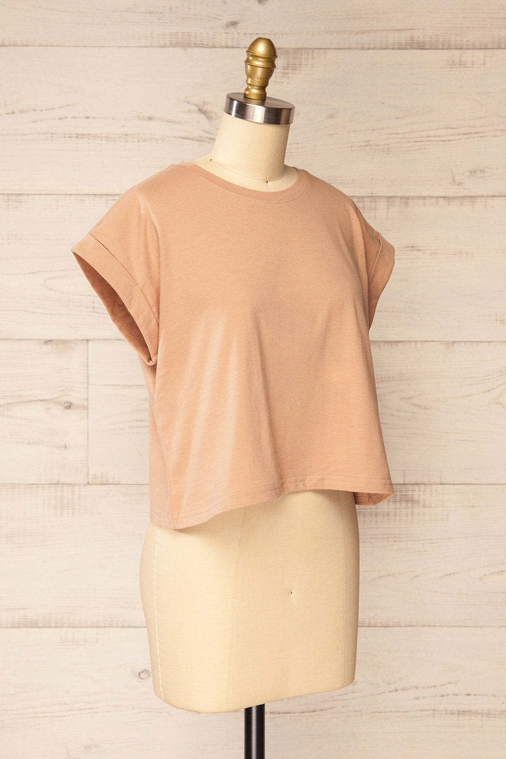 Cheddington Beige Cropped T-Shirt | La petite garçonne side view