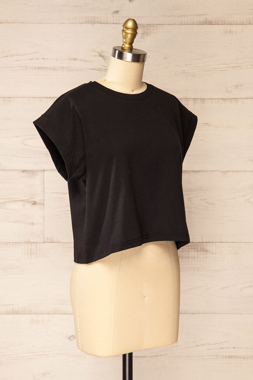Cheddington Black Cropped T-Shirt | La petite garçonne side view