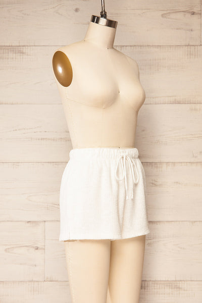 Cielo Fuzzy Ribbed Ivory Pyjama Shorts | La petite garçonne side view