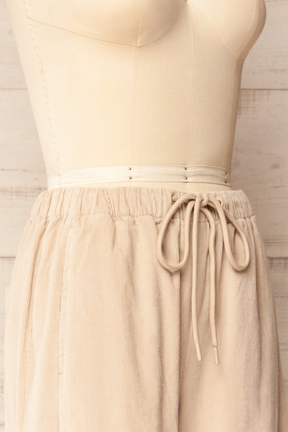 Clovis Beige Corduroy Pants with Adjustable Cord | La petite garçonne side close-up