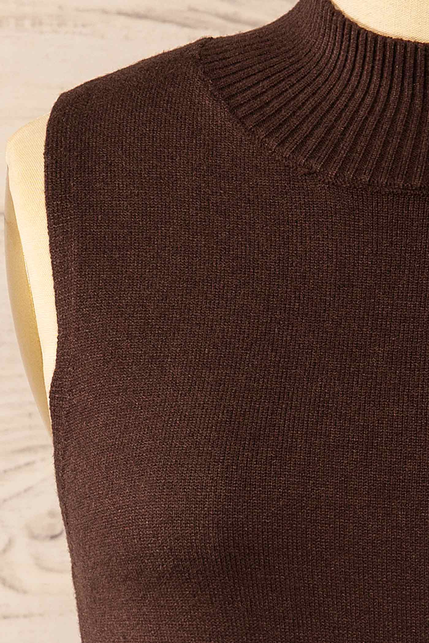 fabric view of Colbin Brown Sleeveless Knit Top with Ribbed Hem at La petite garçonne